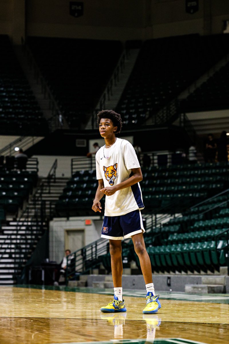 BIG SH🏀TS (@bigshotsglobal) on Twitter photo 6’3 2027 Zyon White is gonna have a breakout year as well for <a href="/jccougarshoops/">J.L. Chambers Men’s BBall</a>. He’s one of the best shooters in the state of NC regardless of class and when he makes 2 in a row it’s a scary sight for the opponent. #BIGSHOTS 6’3 2027 Zyon White is gonna have a breakout year as well for <a href="/jccougarshoops/">J.L. Chambers Men’s BBall</a>. He’s one of the best shooters in the state of NC regardless of class and when he makes 2 in a row it’s a scary sight for the opponent. #BIGSHOTS
