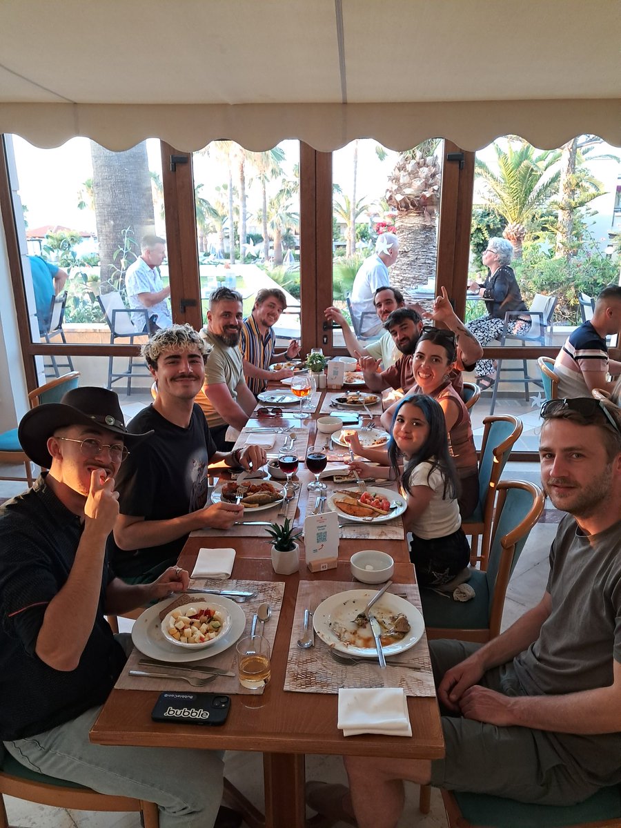 Sarah Esteve (@_sarahesteve) on Twitter photo Dinner time #bubblegreekhouse so happy to see people from previous #bubblehouse and new ones!!! 🥰the week is gonna be crazy! Dinner time #bubblegreekhouse so happy to see people from previous #bubblehouse and new ones!!! 🥰the week is gonna be crazy!