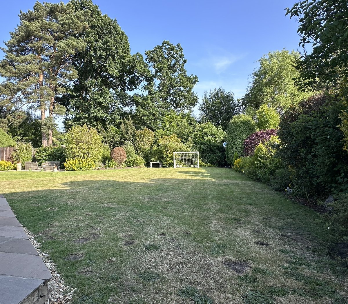 Carlos (@carlosradioguy) on Twitter photo Weeding and another cut sorted but after just a few days of summer sun on the south coast our south facing garden is looking thirsty and as pale as my thatch. A little more to do then it’s <a href="/NewForestCider/">New Forest Cider</a> time 👅 Weeding and another cut sorted but after just a few days of summer sun on the south coast our south facing garden is looking thirsty and as pale as my thatch. A little more to do then it’s <a href="/NewForestCider/">New Forest Cider</a> time 👅