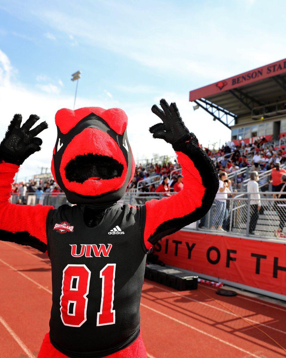 uiwcardinals's tweet image. Shoutout to our ultimate hype hero, Red! Thanks for always bringing the energy, the smiles and the Cardinal pride. Happy National Mascot Day! 🏆
#GoCardinals #UIW #YourJourneyOurMission #NationalMascotDay