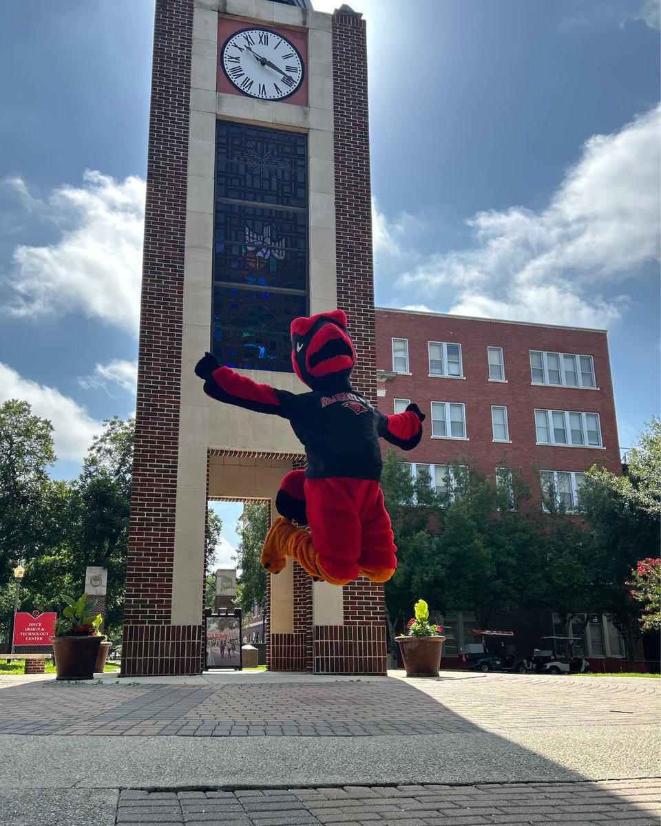 uiwcardinals's tweet image. Shoutout to our ultimate hype hero, Red! Thanks for always bringing the energy, the smiles and the Cardinal pride. Happy National Mascot Day! 🏆
#GoCardinals #UIW #YourJourneyOurMission #NationalMascotDay