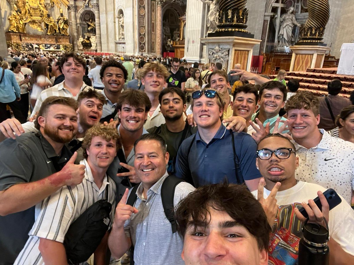 Pic of the day!! “Let’s go this way and see what happens!!” #ROLLGOLDS