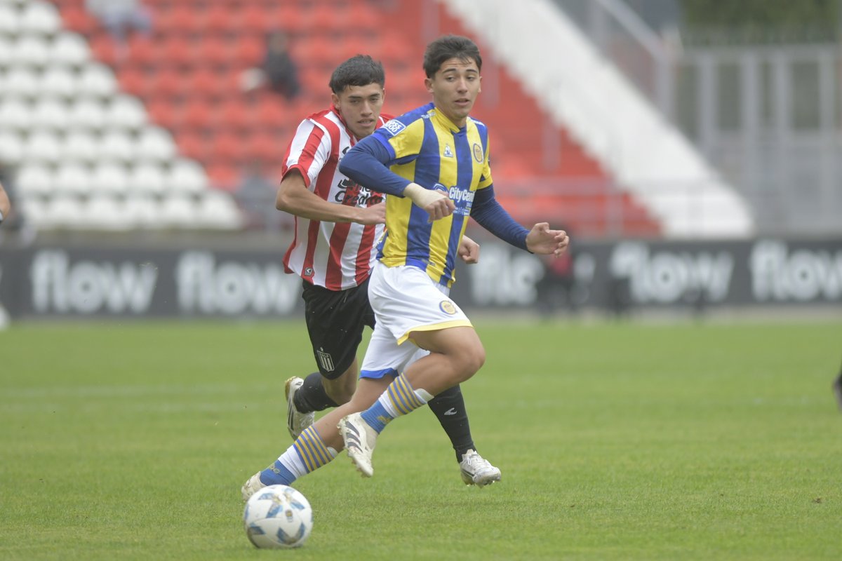 #Reserva | ⏱️ 40' PT 

Estudiantes 0-1 #RosarioCentral