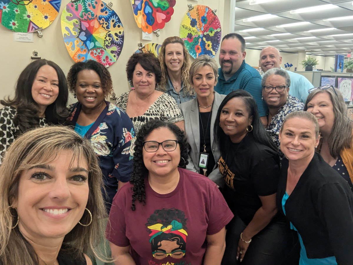 drsumaracase's tweet image. A small but mighty team of Assistant Principals on our last meeting of the year! @drchrismiller2