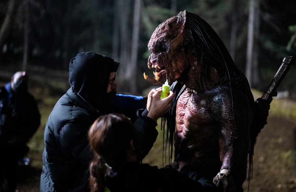 predatormovie's tweet image. Dan Trachtenberg has plans to continue Naru's story in a sequel to PREY! This is in addition to #PredatorBadlands!
Learn more about Prey 2 & track updates at: predator-movies.com/info/prey-2