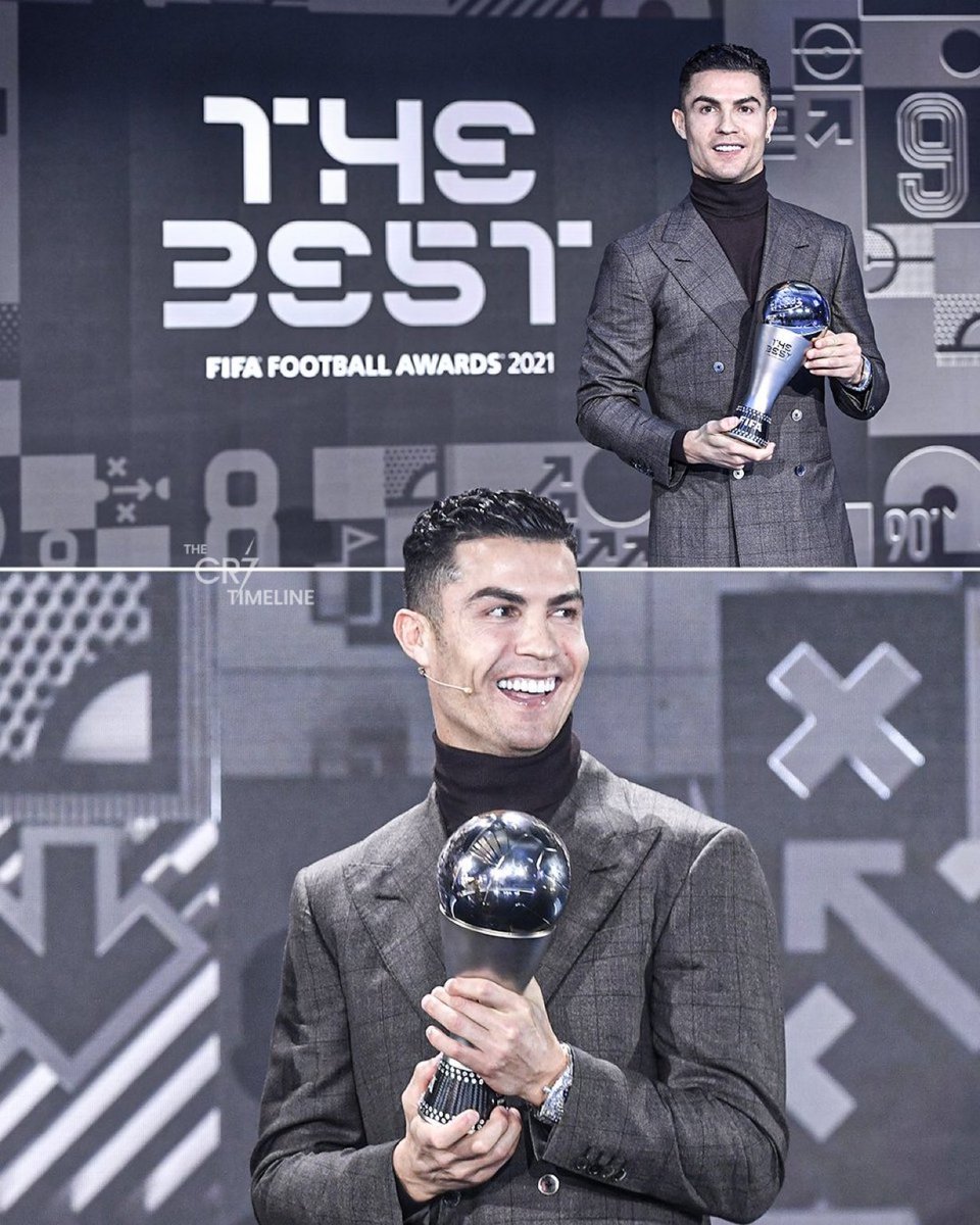Cr7Timeline's tweet image. The only player in the history to win the FIFA Special Award. 👑