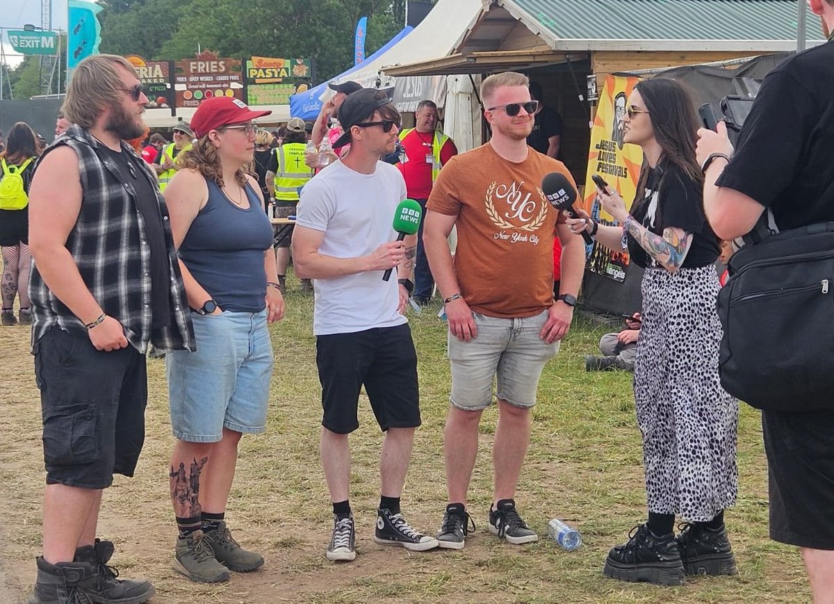 changepersona's tweet image. A MASSIVE thank you to @bbcnews, @festpod, @DevolutionMag and @pipemanradio for having a chat with us at @DownloadFest. We had an amazing time chatting to you all! 🔥