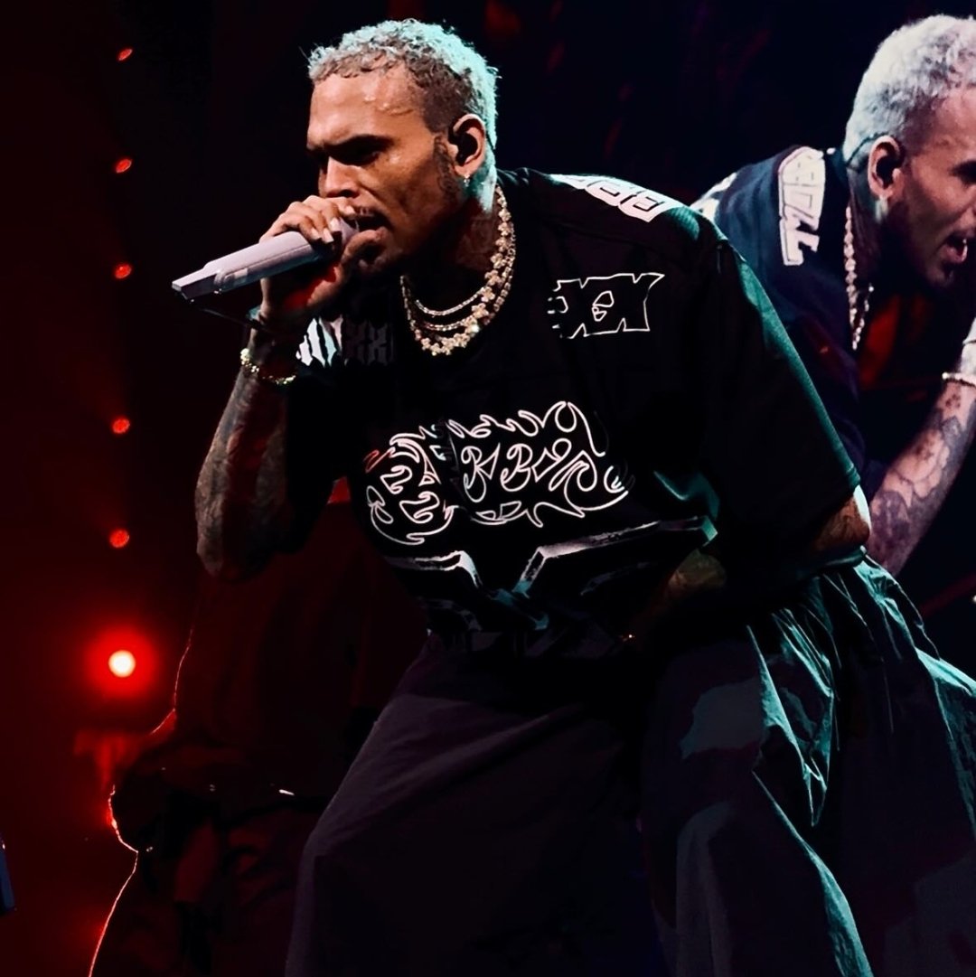 CHRIS BROWN REACHES 57,7 MILLION LISTENERS ON SPOTIFY 🎉👑
#ChrisBrown #Spotify #Music #RNB
