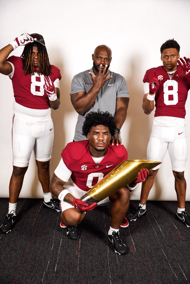 Is Bama 🏠???? <a href="/bamamade87/">Jay Clay</a> <a href="/JoshNiblett/">Josh Niblett</a> <a href="/RecruitTheG/">Gainesville FB Recruiting</a> <a href="/crob45/">Christian Robinson</a> <a href="/Bama_247/">Bama247</a> <a href="/AlabamaFTBL/">Alabama Football</a>