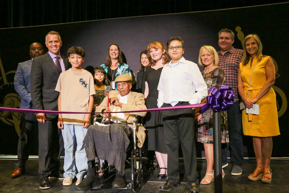 🕊️  We are saddened to share that the legendary Charles Burrell has passed. As the namesake of <a href="/burrellartsk12/">The Charles Burrell Visual & Performing Arts</a>, his legacy lives on through our students and their art. Our hearts are with his family and all who were touched by his inspiring talent and remarkable character. 🤍