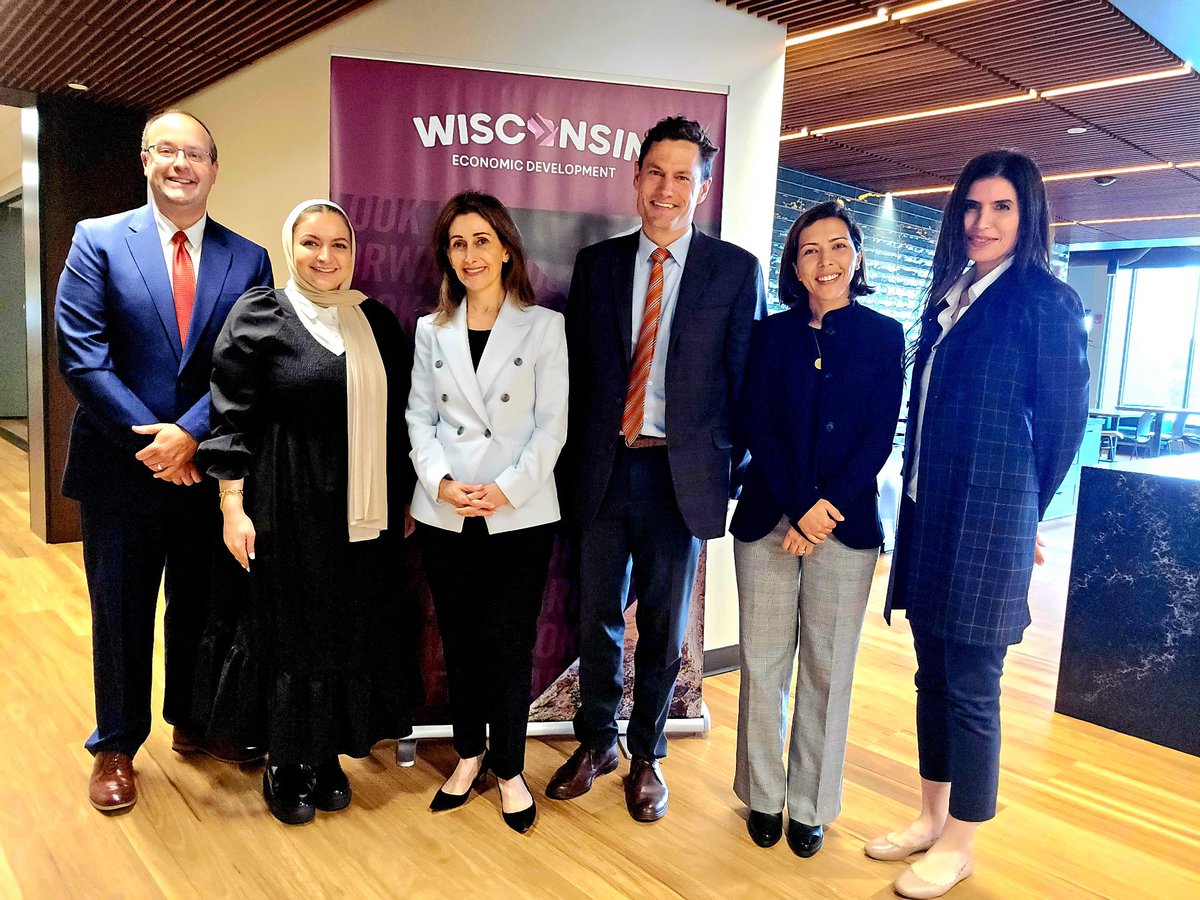AmbKawar's tweet image. Productive day in Wisconsin. Met with @WEDCNews leaders, which included Deputy Secretary Sam Rikkers (COO of WEDC), Aaron M. Zitzelsberger (Senior Director of Trade and Investment) and Khadija Mims (CFO of WEDC) to discuss trade, innovation & SME growth between Wisconsin &…