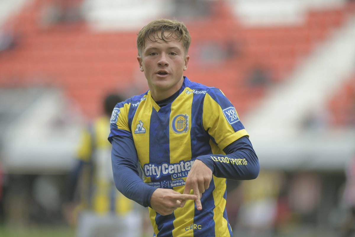 #Reserva | ⏱️ Final del primer tiempo

#RosarioCentral le está ganando 1-0 a Estudiantes en La Plata.

#VamosLosPibes 🇺🇦💪🏼