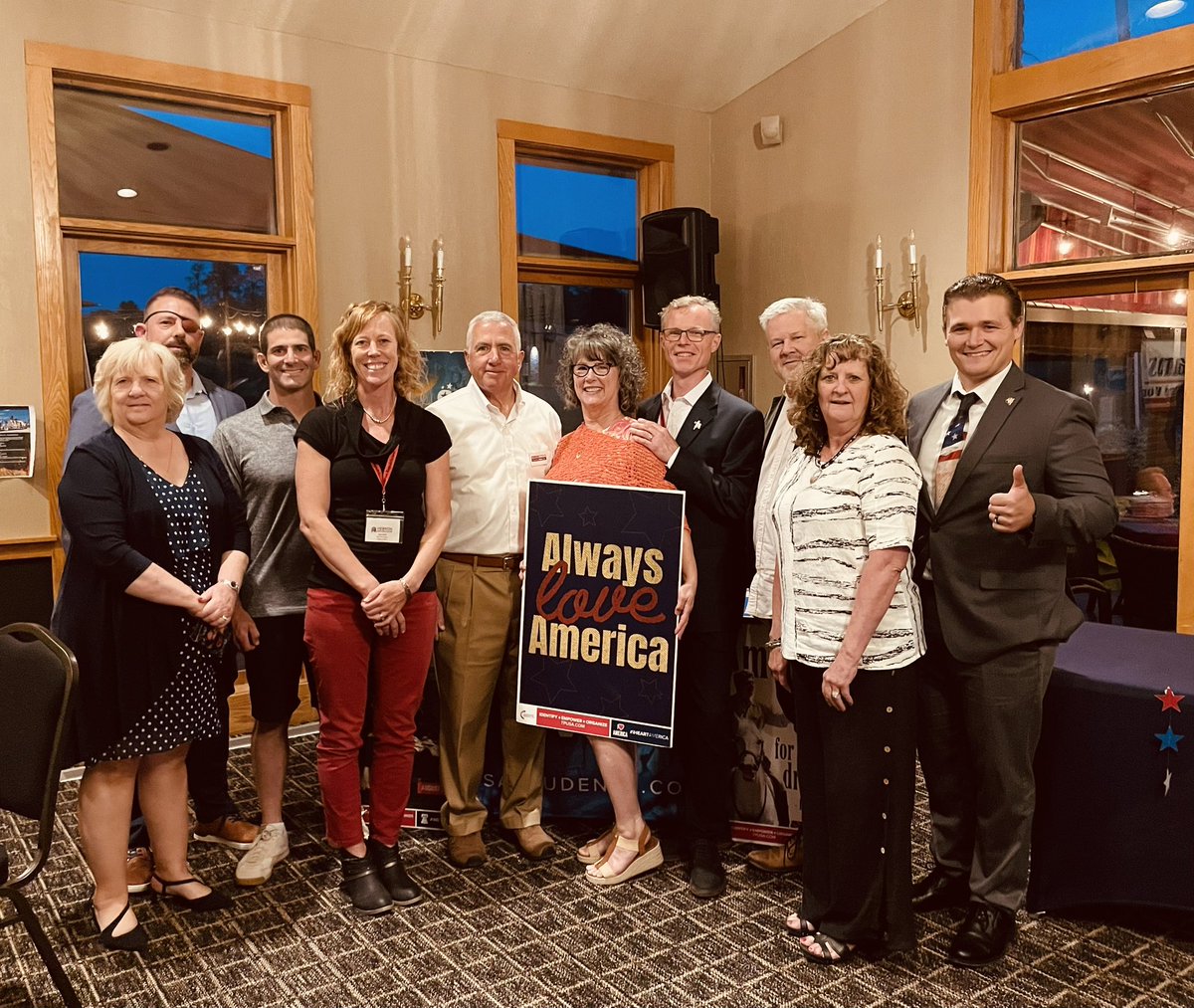 astpierre55's tweet image. First table of the summer and a great night promoting @TPUSA in Hebron, CT 🇺🇸
Amazing people, powerful discussions, and a unified understanding that our mission in the Northeast will be successful 🦅
#Community #ChangeIsComing #PatrioticSummer