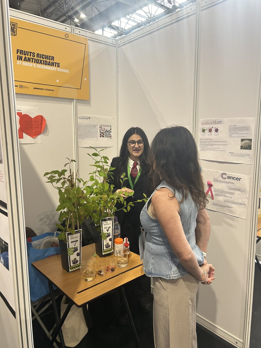 We are very pleased to announce that one of our senior pupils has achieved runner up intermediate Science award at The Big Bang competition hosted in Birmingham. We are so proud of her hard work and dedication! ⭐️ 🫐 #bigbangcompetition