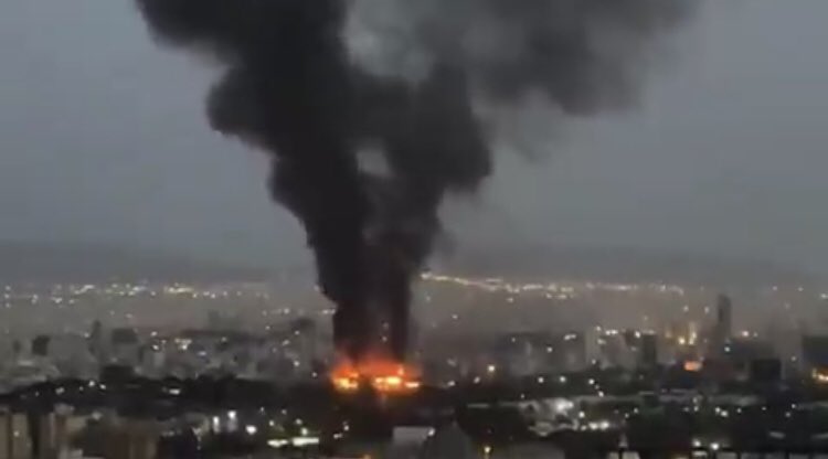 #عاجل #عاجل

ايران نيوز: قصف عنيف في العاصمة طهران و اصفاهان 
وهذا القصف الاول من نوع منذ بداية الحرب بين الطرفين 
#صواريخ_إيرانية #سلاح_دمار_شامل #قصف_طهران #تل_أبيب_تحترق #حيـفآ #تل_أبيب #طهران #الشرق_الأوسط #الموساد #الجزيرة_مباشر #کرمانشاه #ایران #ترامب #قصف_طهران #حرب