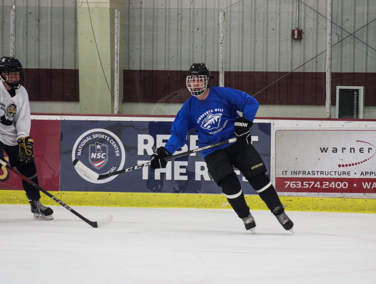 Just some fun action shots from our MN Wild Adult Hockey League for your feed! 🏒🥅
