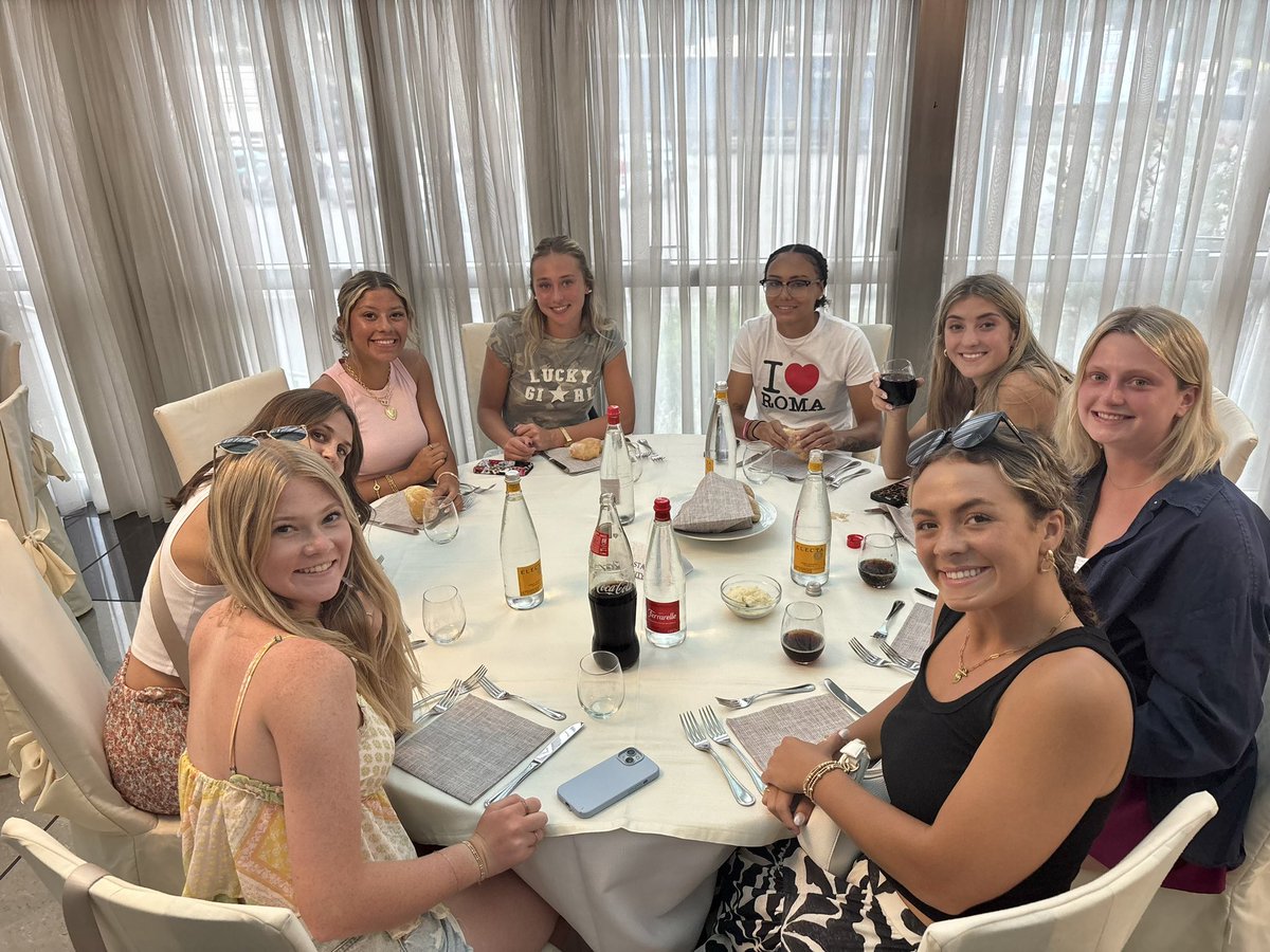 K-State Soccer (@kstatesoc) on Twitter photo Tonightโs team dinner ๐ฎ๐น๐ฝ๏ธ Tonightโs team dinner ๐ฎ๐น๐ฝ๏ธ