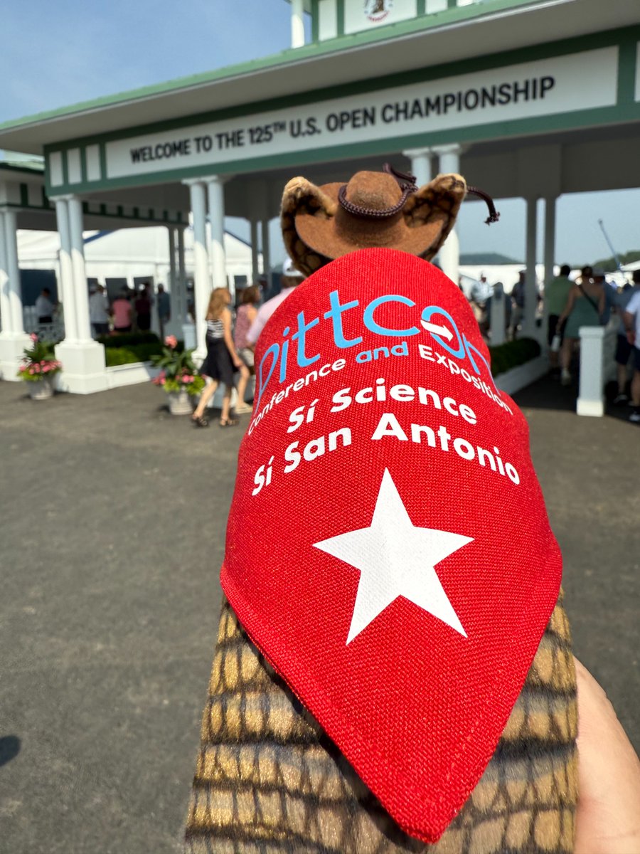 Huge thanks to @VisitPITTSBURGH for the invite to the U.S. Open at Oakmont! 🏌️‍♂️ Scuter loved exploring the green and meeting amazing people. What an unforgettable experience! 
#Pittcon #USOpen #VisitPITTSBURGH