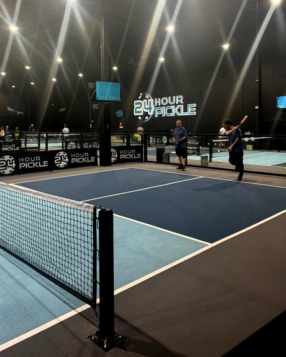 HoustonSSC's tweet image. 🚨NEW VENUE ALERT🚨 

Sugar Land, you’re up! We’re pumped to welcome @24HourPickle to the HSSC fam. Grab your paddle, grab your crew, and sign up to play where the lights (and competition) never go out.
Leagues now open: bit.ly/43MW9O1