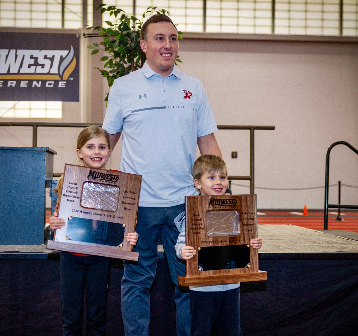 ❤️ Thank you @ripontrackxc for a life-changing 9 years together. Grateful for all of the friendships and memories that will last a lifetime. I couldn't have asked for more as a coach. 

Very bittersweet to move on, but also excited for more Ellie and Luke time.