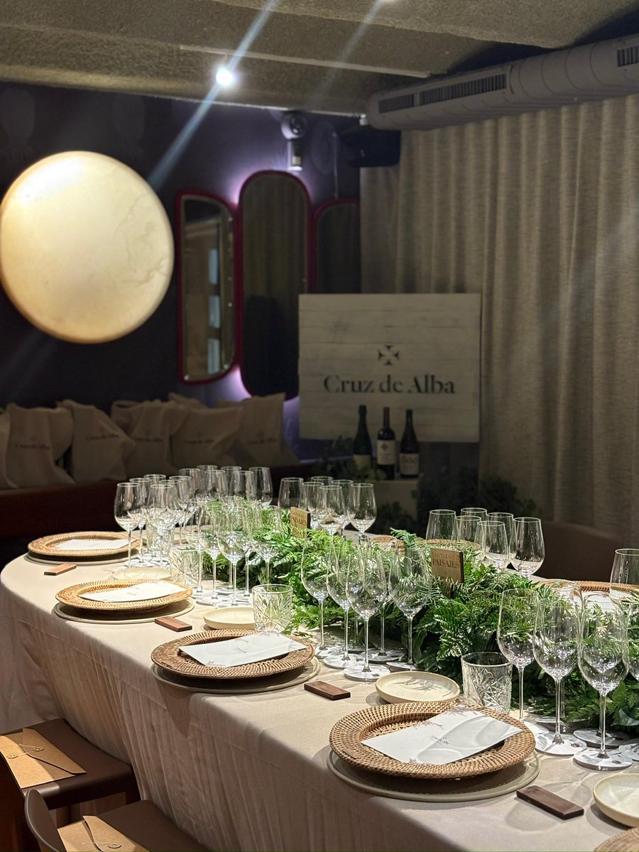 pur_barcelona's tweet image. Veniu a celebrar??🌟🍽️

#PURBarcelona #celebrate #tablesetting #Barcelona