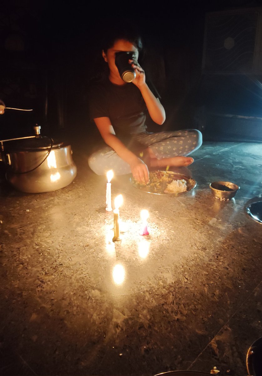 काव्या INDIA (@bindass_ladki) on Twitter photo दिल्ली में लोगों को 10 साल बाद मिल रहा ऐसा सौभाग्य
घर में ही कर रहे कैंडल लाइट डिनर
घंटों का लग रहा पावरकट
Thank you <a href="/gupta_rekha/">Rekha Gupta</a> जी दिल्ली में लोगों को 10 साल बाद मिल रहा ऐसा सौभाग्य
घर में ही कर रहे कैंडल लाइट डिनर
घंटों का लग रहा पावरकट
Thank you <a href="/gupta_rekha/">Rekha Gupta</a> जी