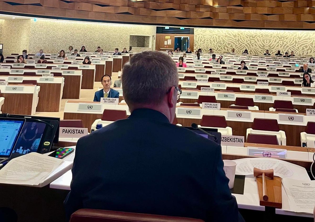 Poland in the UN (@plinun) on Twitter photo The <a href="/UNECOSOC/">UN ECOSOC President</a> Meeting on Transition from Relief to Development, under the co-chairmanship of Amb. <a href="/KSzczerski/">Krzysztof Szczerski</a> 🇵🇱 and Amb. <a href="/MaritzaChanV/">Maritza Chan</a> 🇨🇷, took place today in Geneva.
Discussions in two panels focused on:
▫️ durable solutions for IDPs
▫️ innovative financing in crisis contexts The <a href="/UNECOSOC/">UN ECOSOC President</a> Meeting on Transition from Relief to Development, under the co-chairmanship of Amb. <a href="/KSzczerski/">Krzysztof Szczerski</a> 🇵🇱 and Amb. <a href="/MaritzaChanV/">Maritza Chan</a> 🇨🇷, took place today in Geneva.
Discussions in two panels focused on:
▫️ durable solutions for IDPs
▫️ innovative financing in crisis contexts