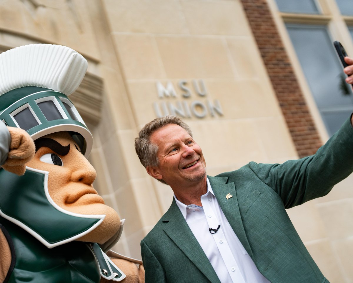 Happy National Mascot Day to the one and only <a href="/TheRealSparty/">Sparty</a>! 💚