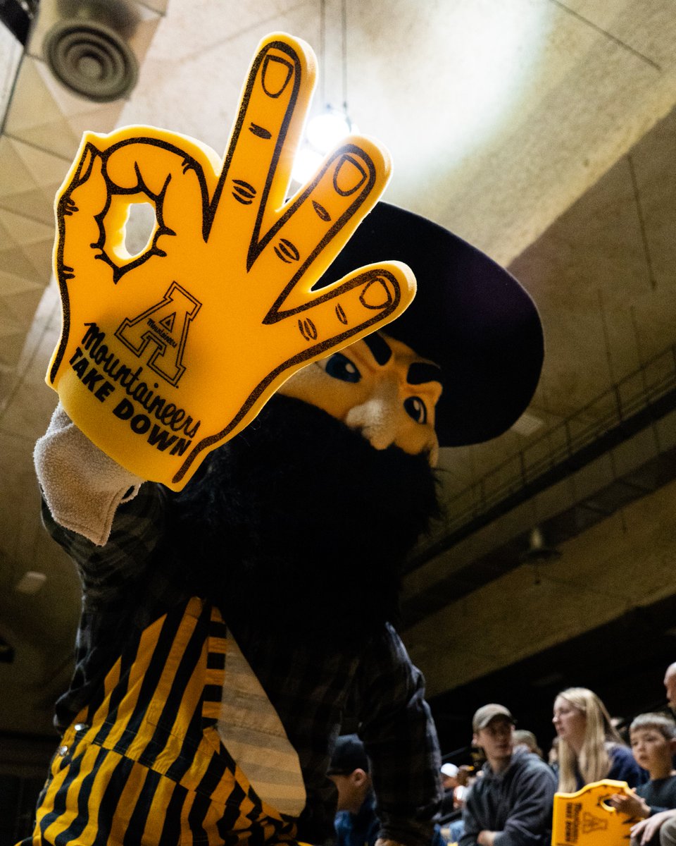 Happy National Mascot Day, Yosef!   

#ReAchTheSummit