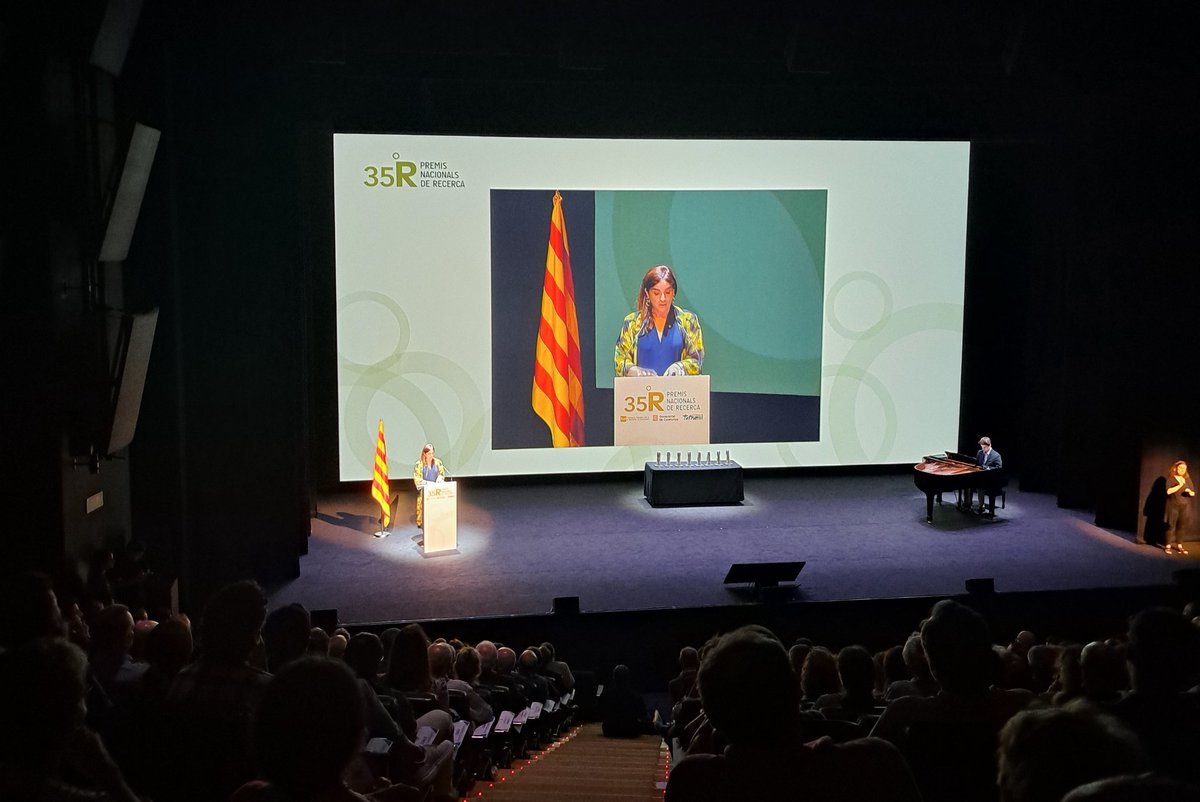 _BIST's tweet image. En l'obertura de l'acte dels #PNR24 la consellera @recercauniscat anuncia que d'ara en endavant el PNR de Comunicació Científica durà el nom de Joan Guinovart, director fundador de @IRBBarcelona i membre fundador del BIST.