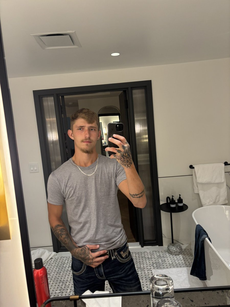 I just wish u would undress me #onlyfans #nsfw #gay #lesbian #fyp #gangbang #cuckold #swingers #tiktokgirls #snapchatleak #