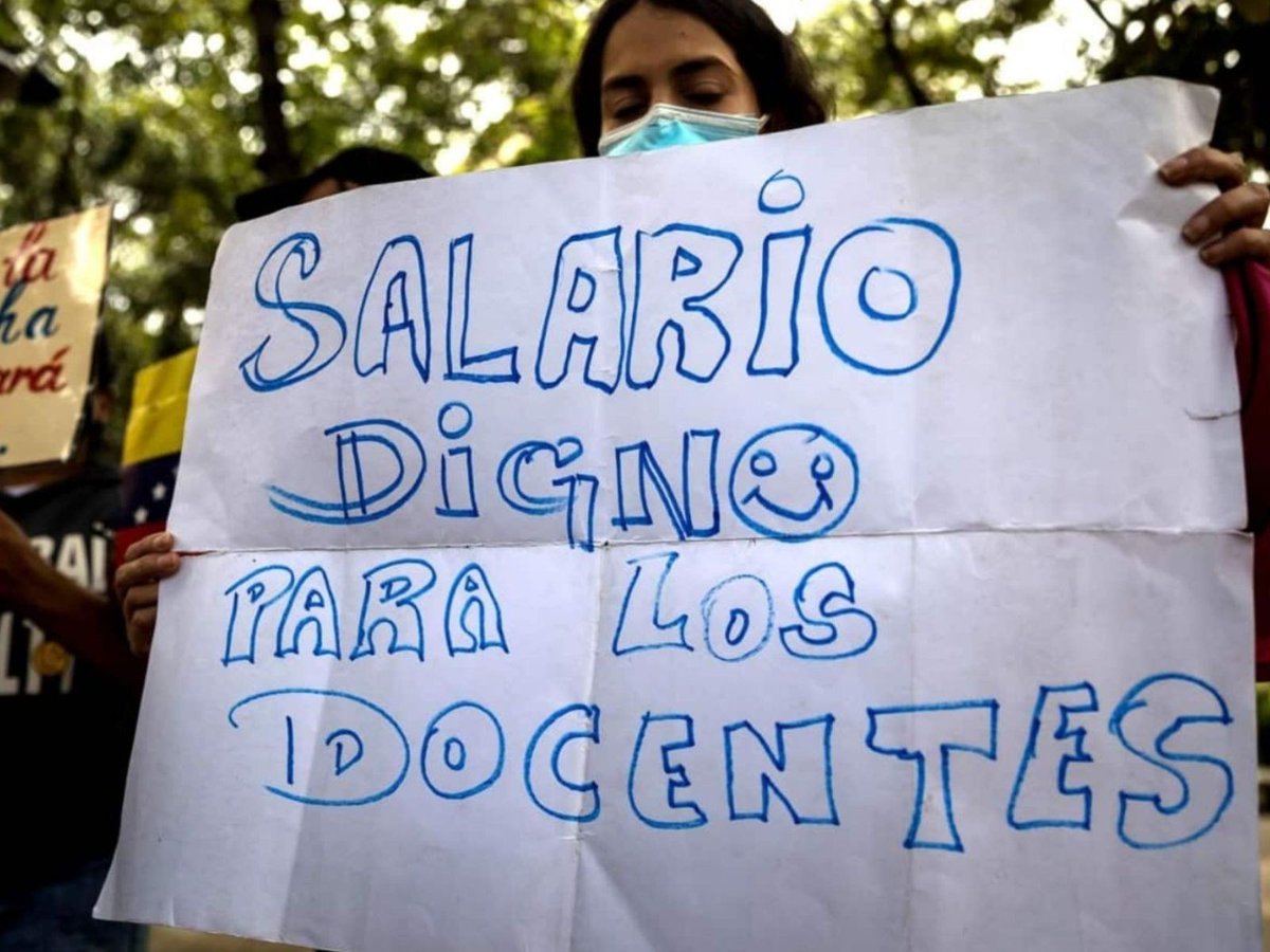 Piden a la OIT y CIDH investigar despidos masivos de docentes en Venezuela

runrunes.org/noticias/58374…
