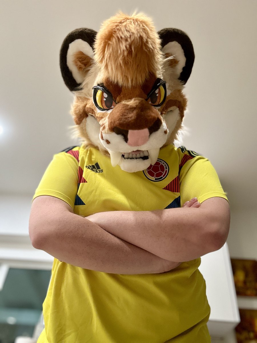 Miau~

Come over and I’ll woo you in Spanish, English, AND kitty.

🪡: <a href="/RitzCostumes/">Ritz Costumes</a>