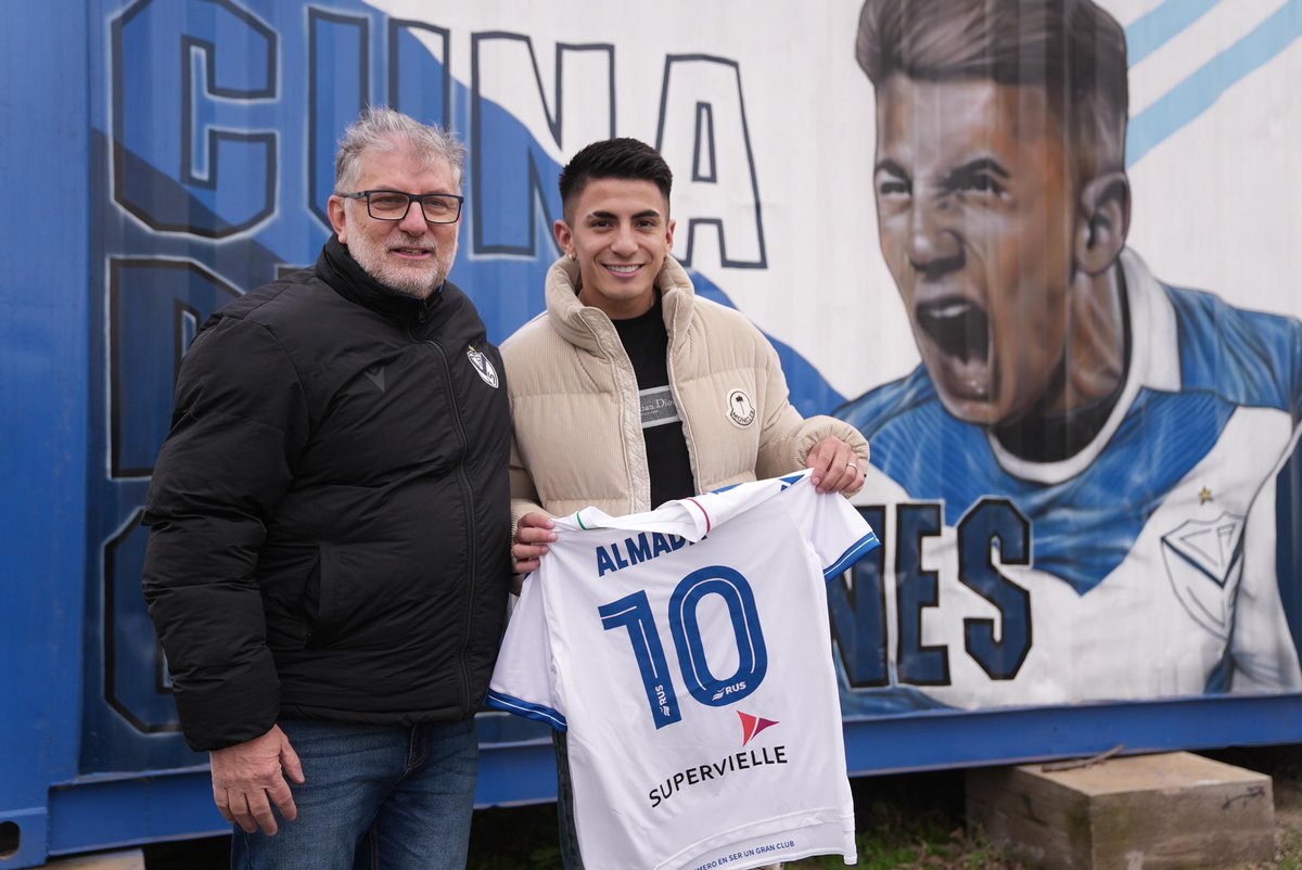 ¡𝑯𝒐𝒍𝒂 𝑻𝒉𝒊𝒂𝒈𝒐! 👋🏻💙

🏆 El campeón del mundo, surgido de #Vélez 🏭, visitó esta mañana la Villa Olímpica Raúl Gamez.