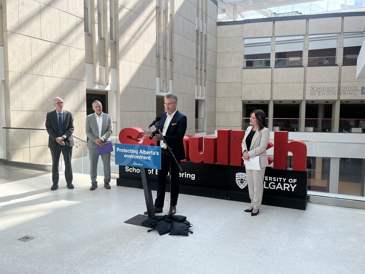 Informed by the Oil Sands Mine Water Steering Committee, the #TailingsTechnologyChallenge will accelerate responsible mine closure, reduce environmental risks, and return land to Albertans and Indigenous communities quickly and sustainably.

Learn more: eralberta.ca/about-era/tech…