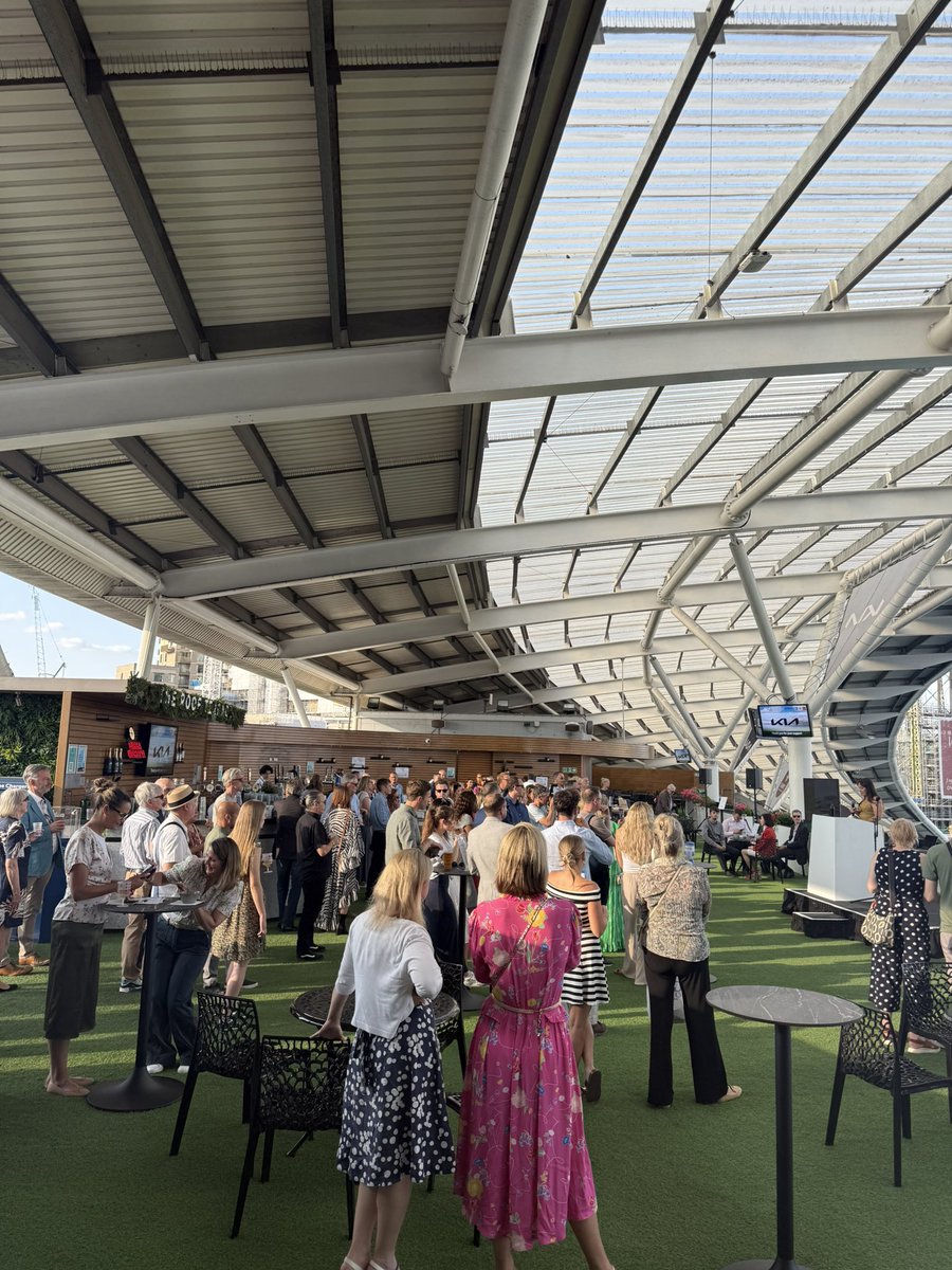 It’s filling up here at the #WOMACfundraiser - thanks for everyone’s support to raise money to <a href="/BRIGHTcancer/">BRIGHT</a> and <a href="/SkcinCharity/">Skcin</a>