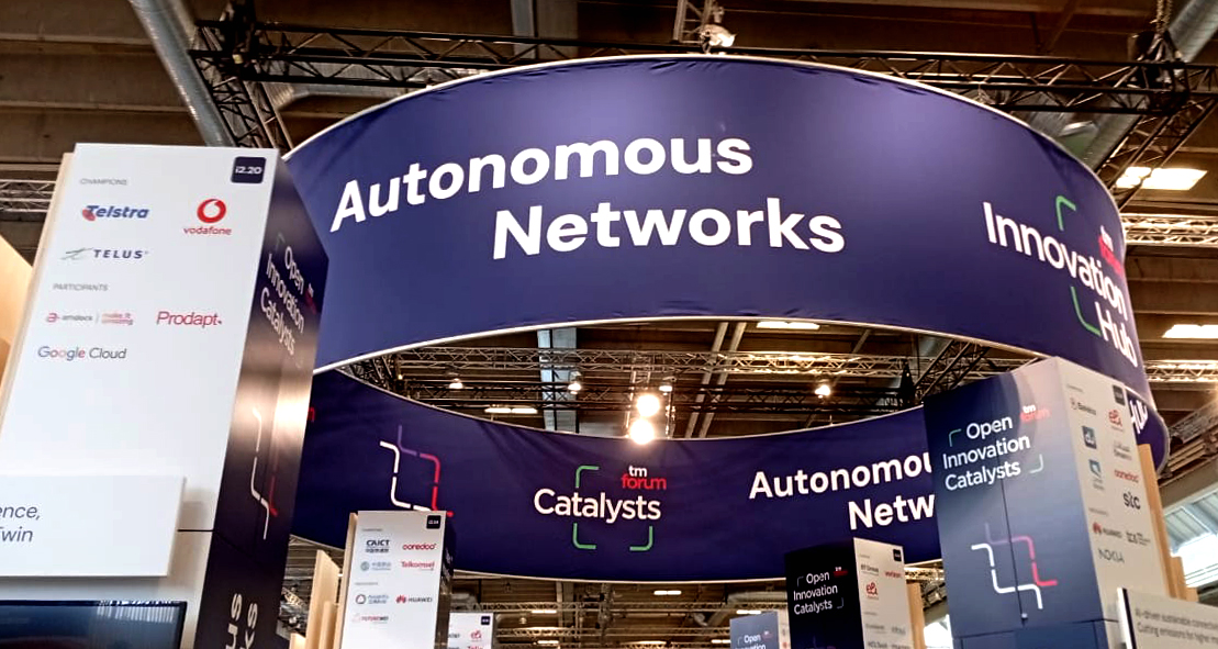 Kicked off #DTWIgnite 2025! Exploring #NetworkAutomation &amp; #AI for Autonomous Networks. Building the future, brick by brick.  
<a href="/tmforumorg/">TM Forum</a>