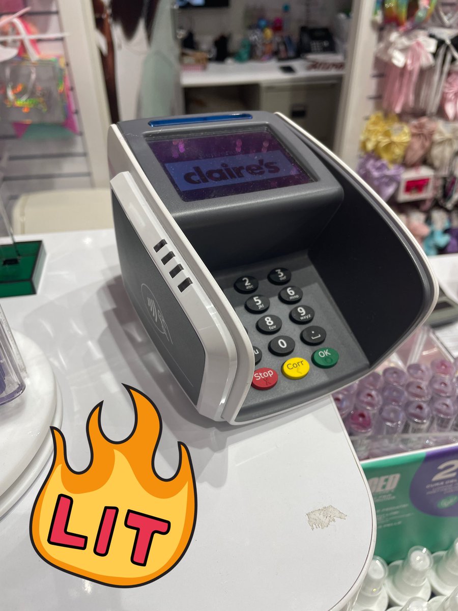 A Hacking Story in 3 acts...
✅ Find a new target
✅ Get a sample
✅ Hack it with #WHIDBOARD 
P.S. What is WHIDBOARD? 👇
Come at BlackHat  Arsenal Lab in Las Vegas and you'll see!👀🔎🏴‍☠
blackhat.com/us-25/arsenal/…