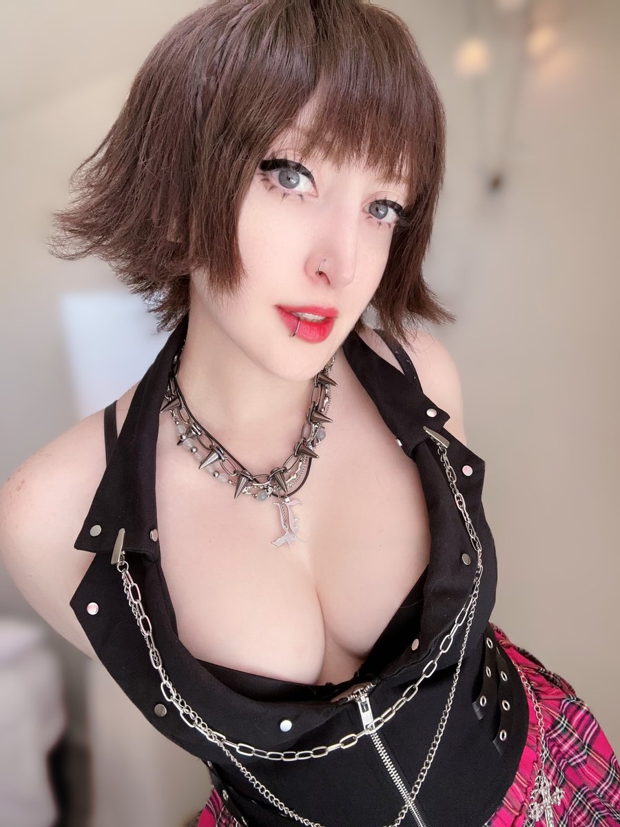 More queen hehe