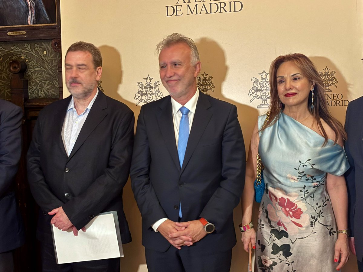 Secretaría de Estado de Memoria Democrática (@se_memodemo) on Twitter photo Hoy, el ministro <a href="/avtorresp/">Ángel Víctor Torres Pérez</a> ha inaugurado las jornadas «Los caminos del exilio republicano español. México 1939» en el <a href="/ateneodemadrid/">Ateneo de Madrid</a>.
#MemoriaEsDemocracia
<a href="/50enLibertad/">España en Libertad</a> Hoy, el ministro <a href="/avtorresp/">Ángel Víctor Torres Pérez</a> ha inaugurado las jornadas «Los caminos del exilio republicano español. México 1939» en el <a href="/ateneodemadrid/">Ateneo de Madrid</a>.
#MemoriaEsDemocracia
<a href="/50enLibertad/">España en Libertad</a>