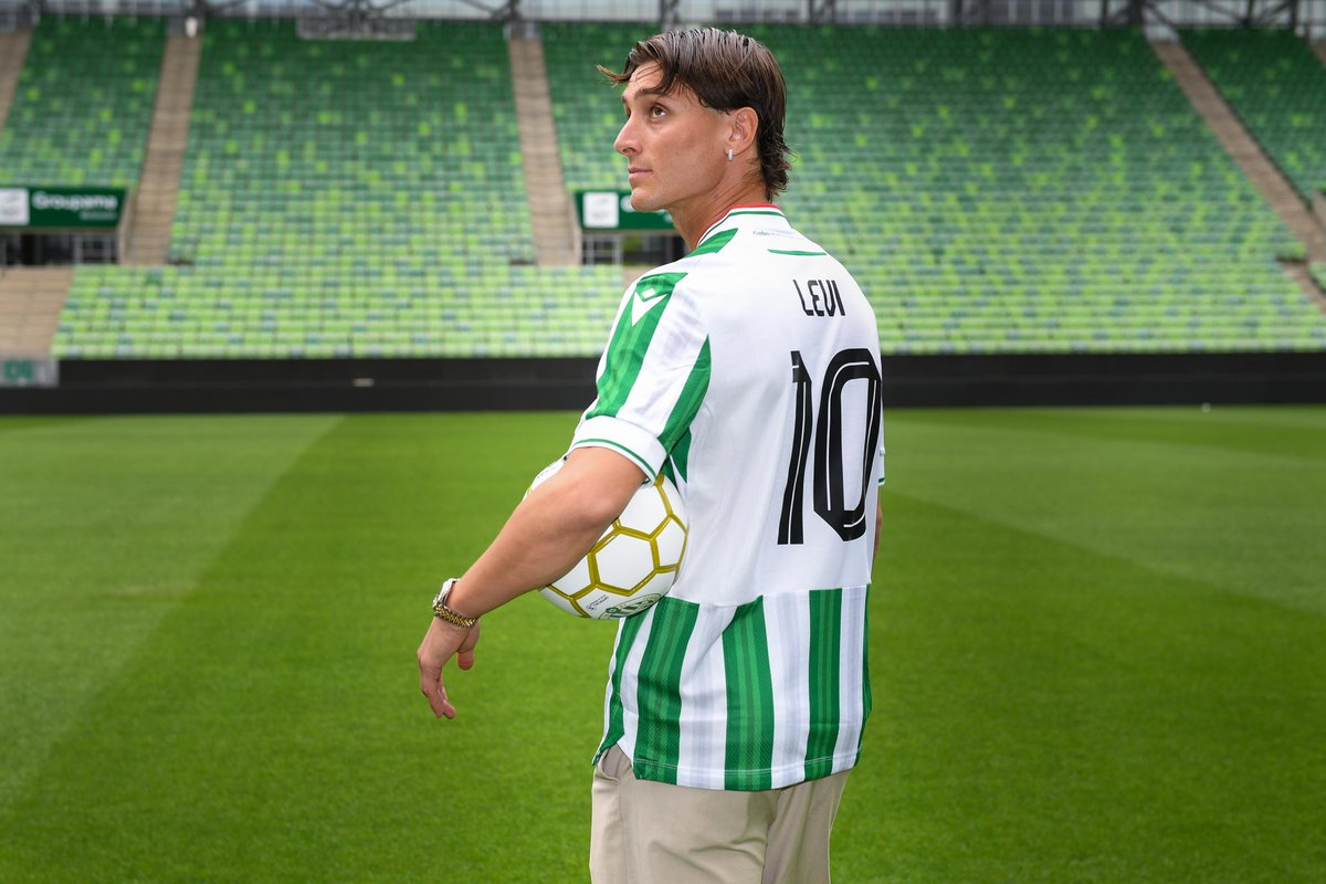 JonathanLevi_'s tweet photo. Andiamo
🦅🦅🦅
@Fradi_HU https://t.co/vpC8KjNbAq