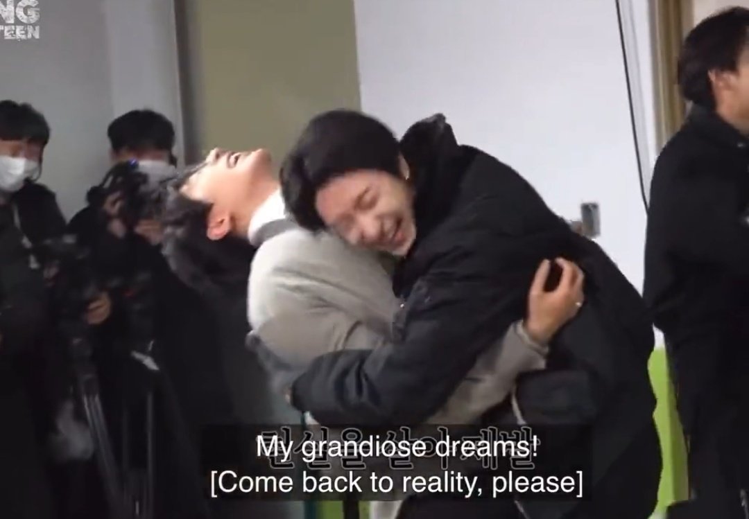 Jun externally: it's ok 😊

Jun internally: