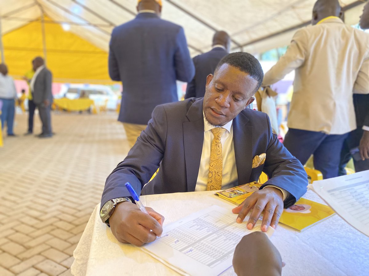 PATRIOTIC LEAGUE OF UGANDA (@plumedia1) on Twitter photo Moses Opito <a href="/MosesEvansOpito/">Hon Moses Opito</a> has officially been duly Nominated to stand as Member of Parliament Oyam South.
#PLUUpdates Moses Opito <a href="/MosesEvansOpito/">Hon Moses Opito</a> has officially been duly Nominated to stand as Member of Parliament Oyam South.
#PLUUpdates