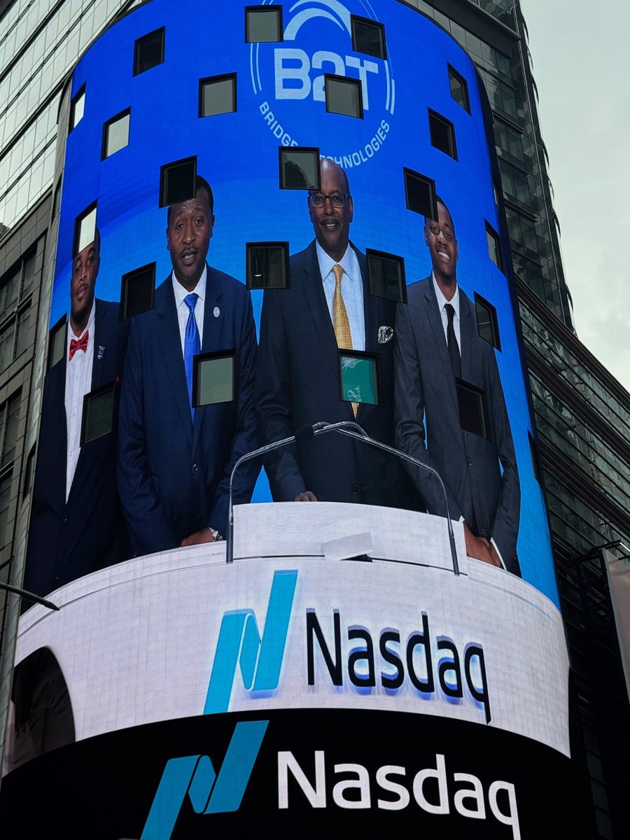 VAUnion1865's tweet image. Our Panthers don’t slow down for summer! ☀️ Rodney Manning Jr. turned a class project into FOCUS — a movement empowering young Black men to lead & build wealth. This summer they took it global at NYC’s B2T Summit. Learn more: focus.vuu.edu
#VUU