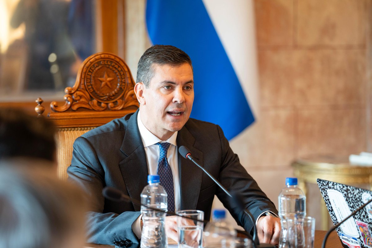 🔸Ministerio de Justicia rinde cuentas ante el Consejo de Ministros

Durante la sesión encabezada por el presidente Santiago Peña, el ministro sustituto Rafael Caballero presentó los principales logros del primer semestre 2025 de nuestra institución, destacando avances en