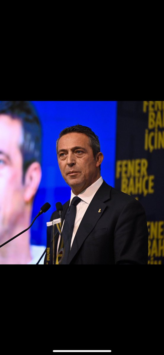 Aziz yıldırım’ın bi yanlışını görsen susmazdın. 
Yapı gözler önünde konuşmayan yok 
Sen hala susuyorsun. 
FENERBAHÇE’ye Yakışmıyorsun
#Fenerbahçe    #AliKocİstifa