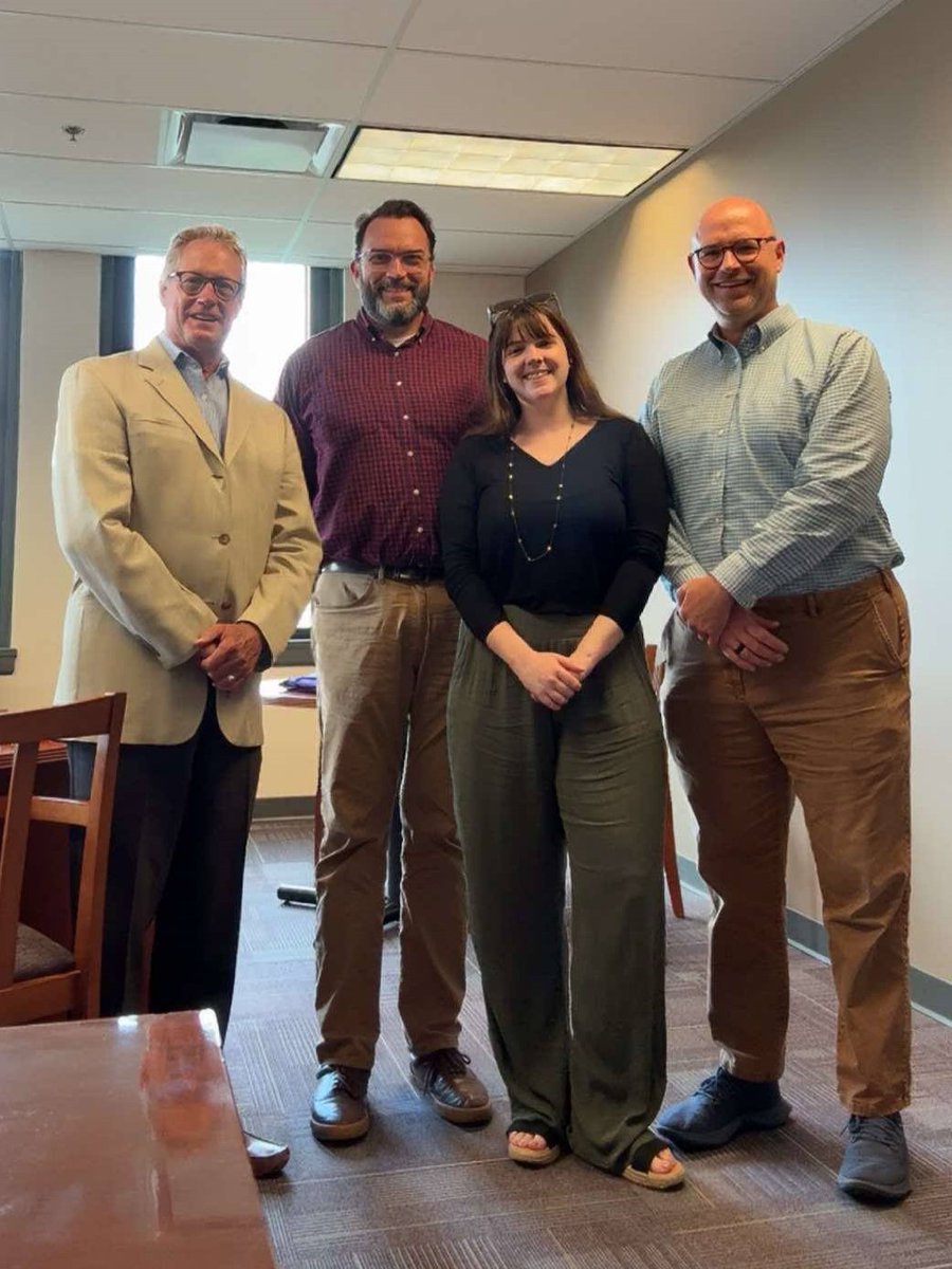 OhioBroadcaster's tweet image. Our team had a great time today catching up with past OAB Board Chair Dave Glass, who recently announced his retirement from the Findlay Publishing Co. @WFINradio/@WKXA/@Kahuna1063. Congrats on your next chapter, Dave, and thank you for your years of support! 😊#OhioBroadcasters