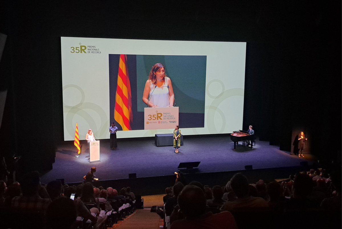 _BIST's tweet image. La Dra. Eva Novoa @icreacommunity al @CRGenomica #BISTcommunity rep el Premi Nacional de Recerca al Talent Jove ex aequo #PNR24