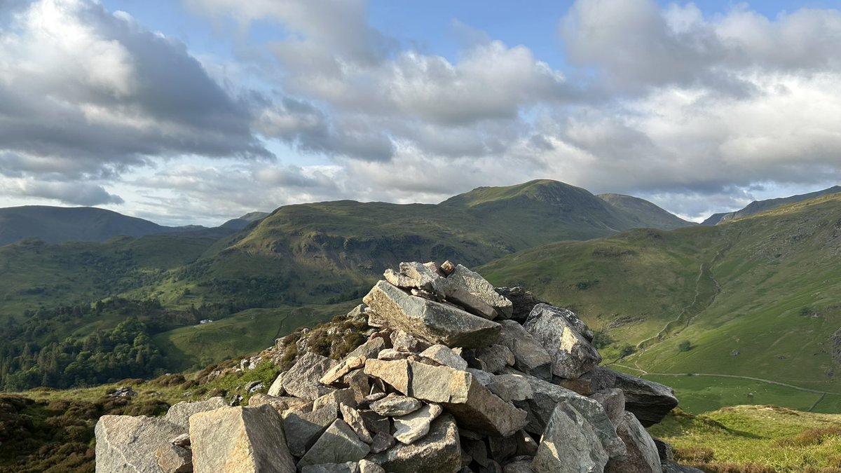 🚨New Video out now🚨
Check out my latest adventure in the Eastern Fells of the glorious Lake District. 😃🥾⛰

The Lake District | A Glenridding Round with @daveostlemountainman
youtu.be/KhUIDeaxhlA