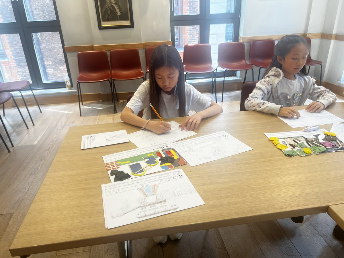 Last weekend, our students delved into the world of orthographic drawings and perspectives, focusing on public space. They developed their skills, and the resulting drawings were truly beautiful! For more exciting content, check out archimake.org #templebar